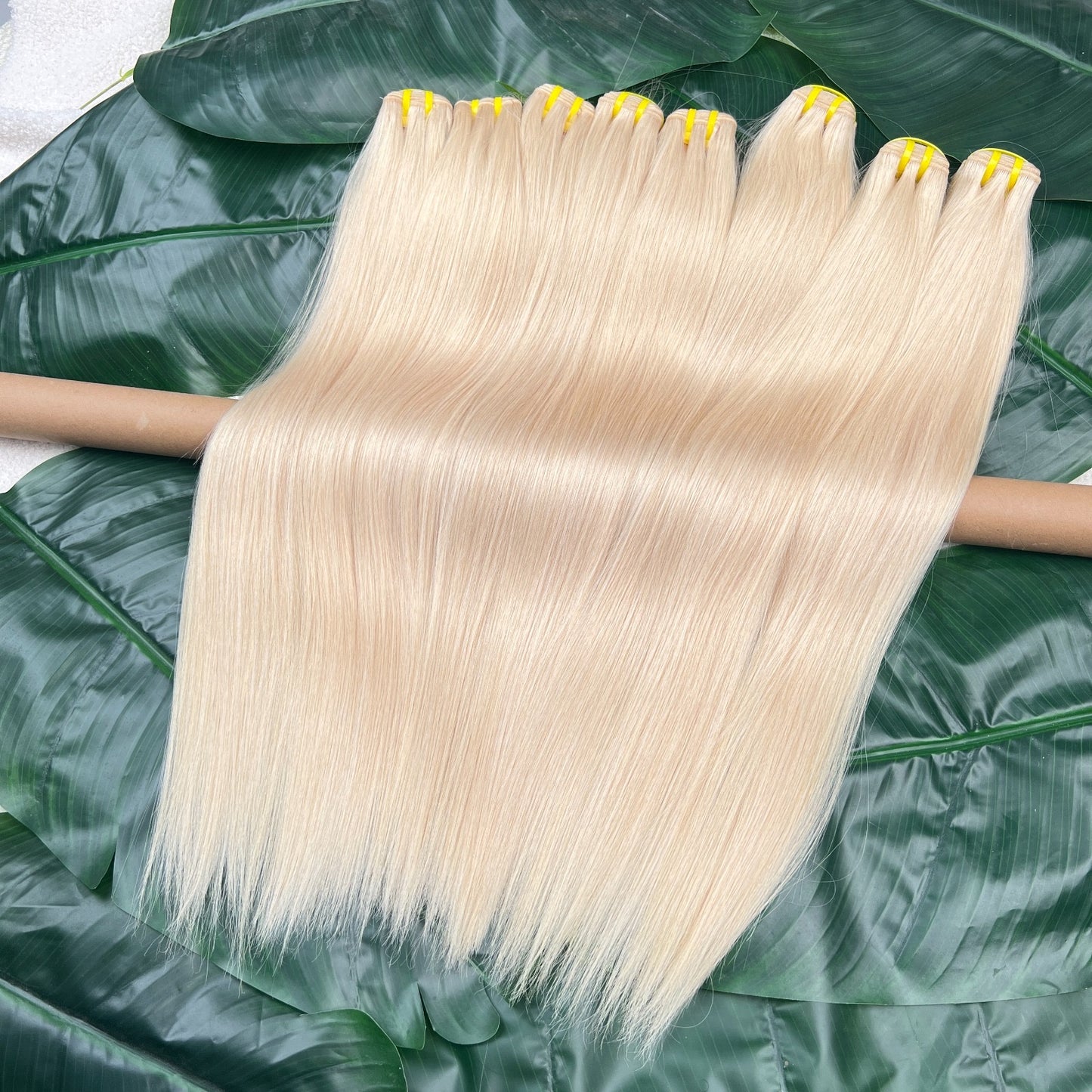 Color 60 blonde