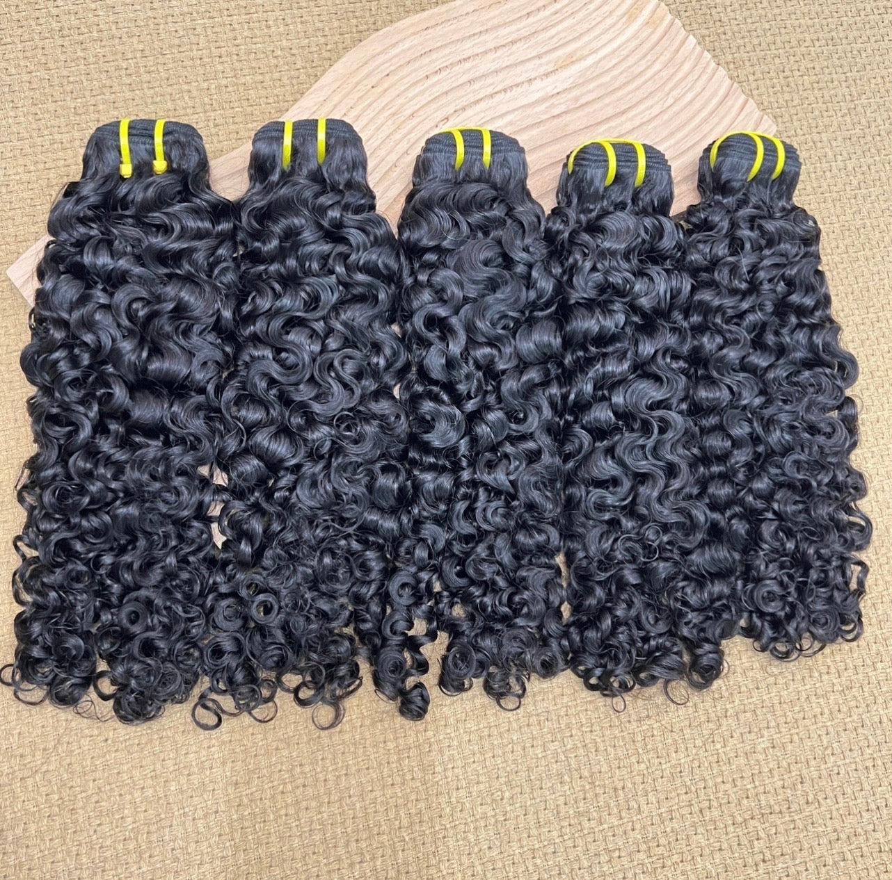 Curly bundles/ rizado