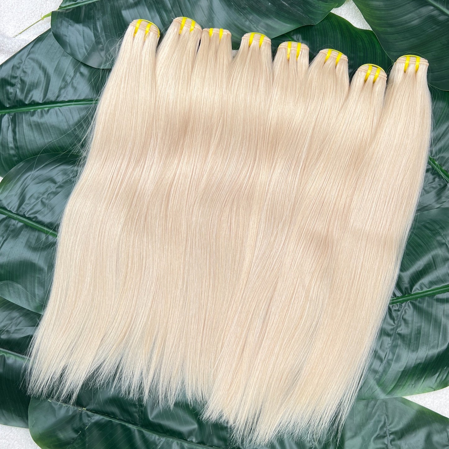 Color 60 blonde